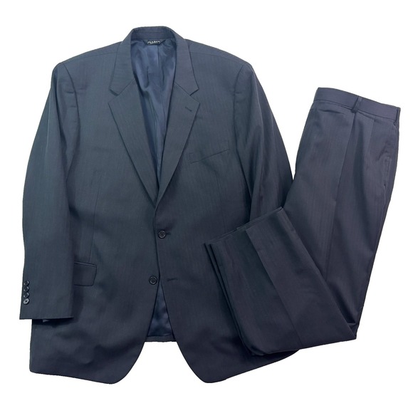 Jos A Bank 50L 40x30 2pc Pant Suit Charcoal Herringbone Signature Collection